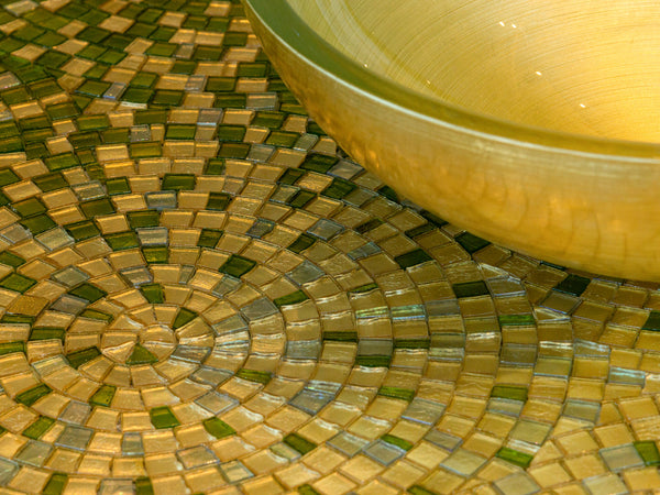 SICIS® glass washbasin Golden Horizon (Gold) on its glass mosaic gradient – Tiamont