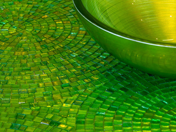 SICIS® glass washbasin Jade Garden (Green) on its glass mosaic gradient – Tiamont