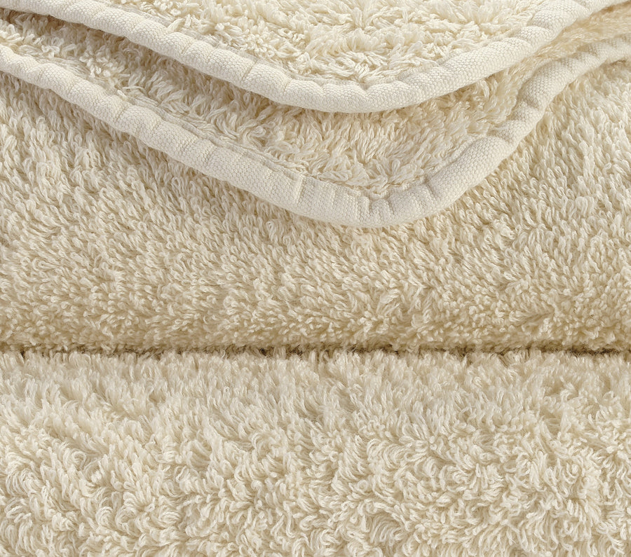 Beige Suite Premium-Handtuchset aus Giza-70-Baumwolle, handgefertigt in Portugal