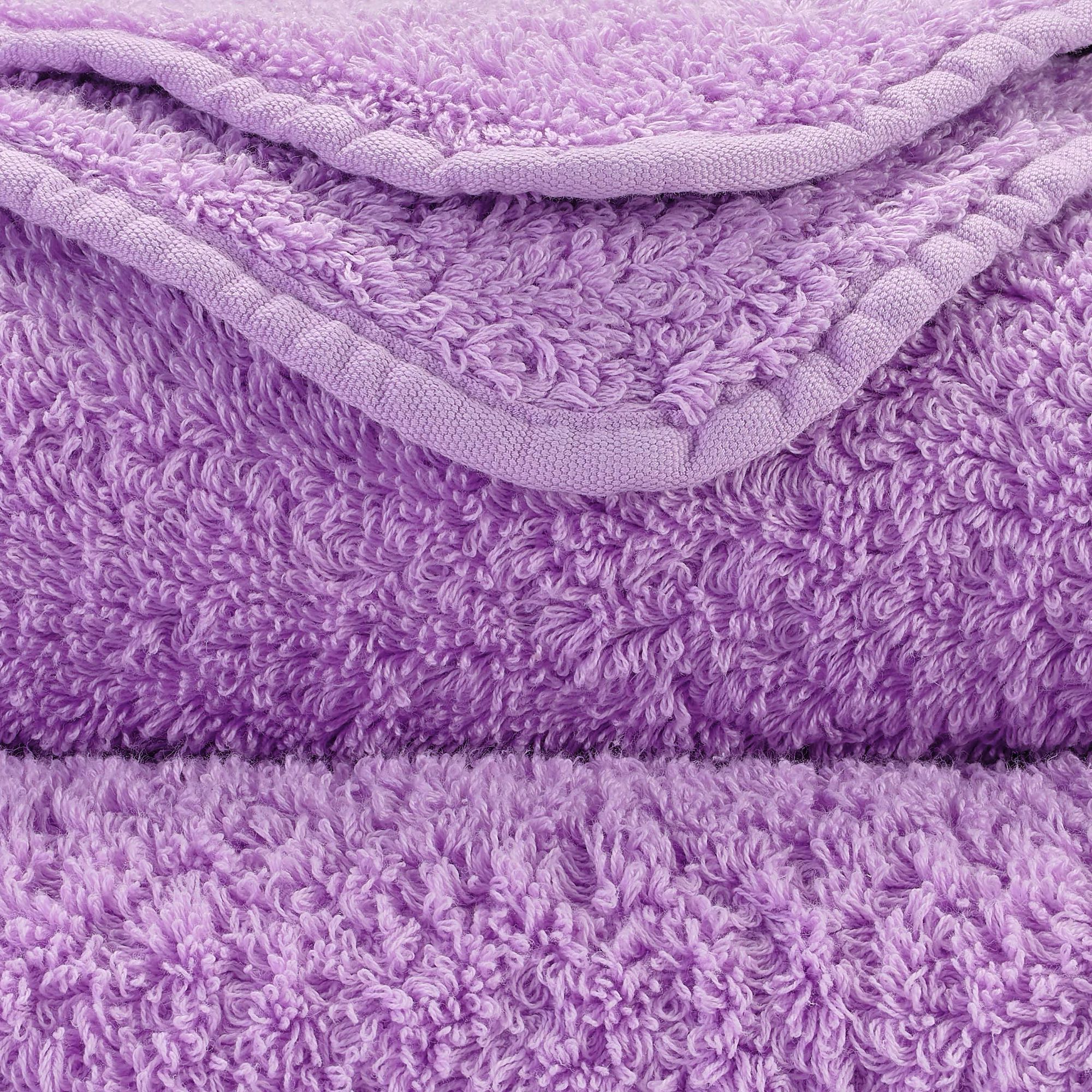 Detail der Super Pile Frottierschlingen in Lupin 430 – ägyptische Baumwolle, 700 g/m²