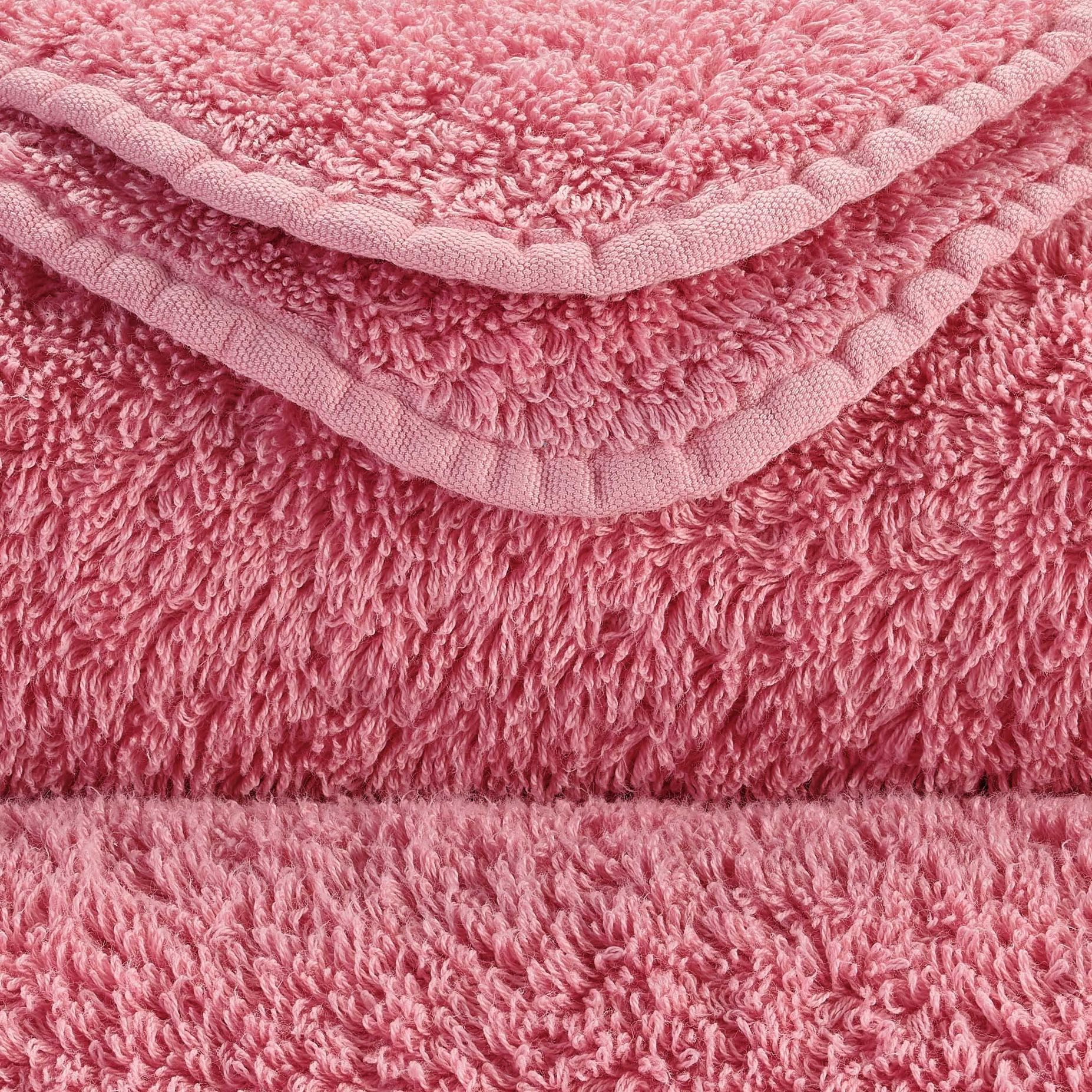 Detail der Super Pile Frottierschlingen in Flamingo 573 – ägyptische Baumwolle, 700 g/m²