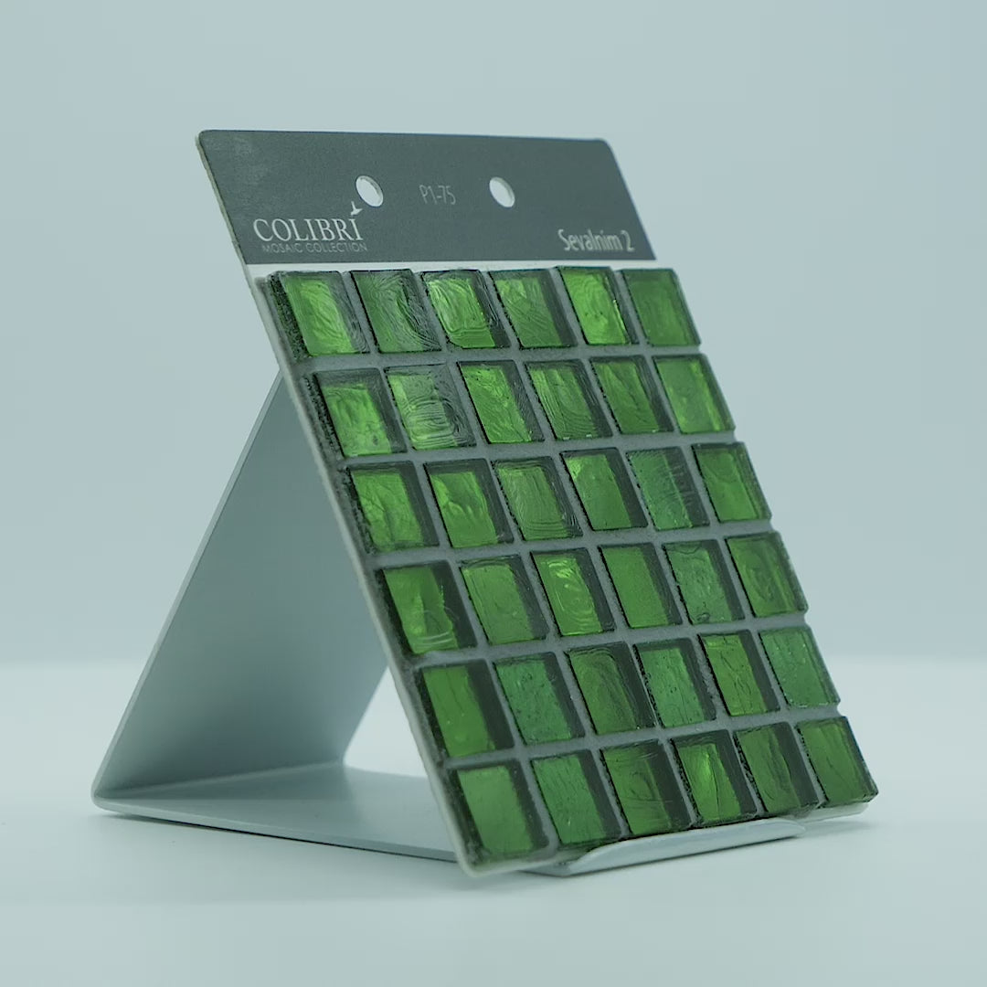 Sevalnim 2 · Glasmosaikkomposition von SICIS® mit Blattgröße 29,5x29,5 cm, Steingröße 1,5x1,5 cm, Steindicke 4 mm