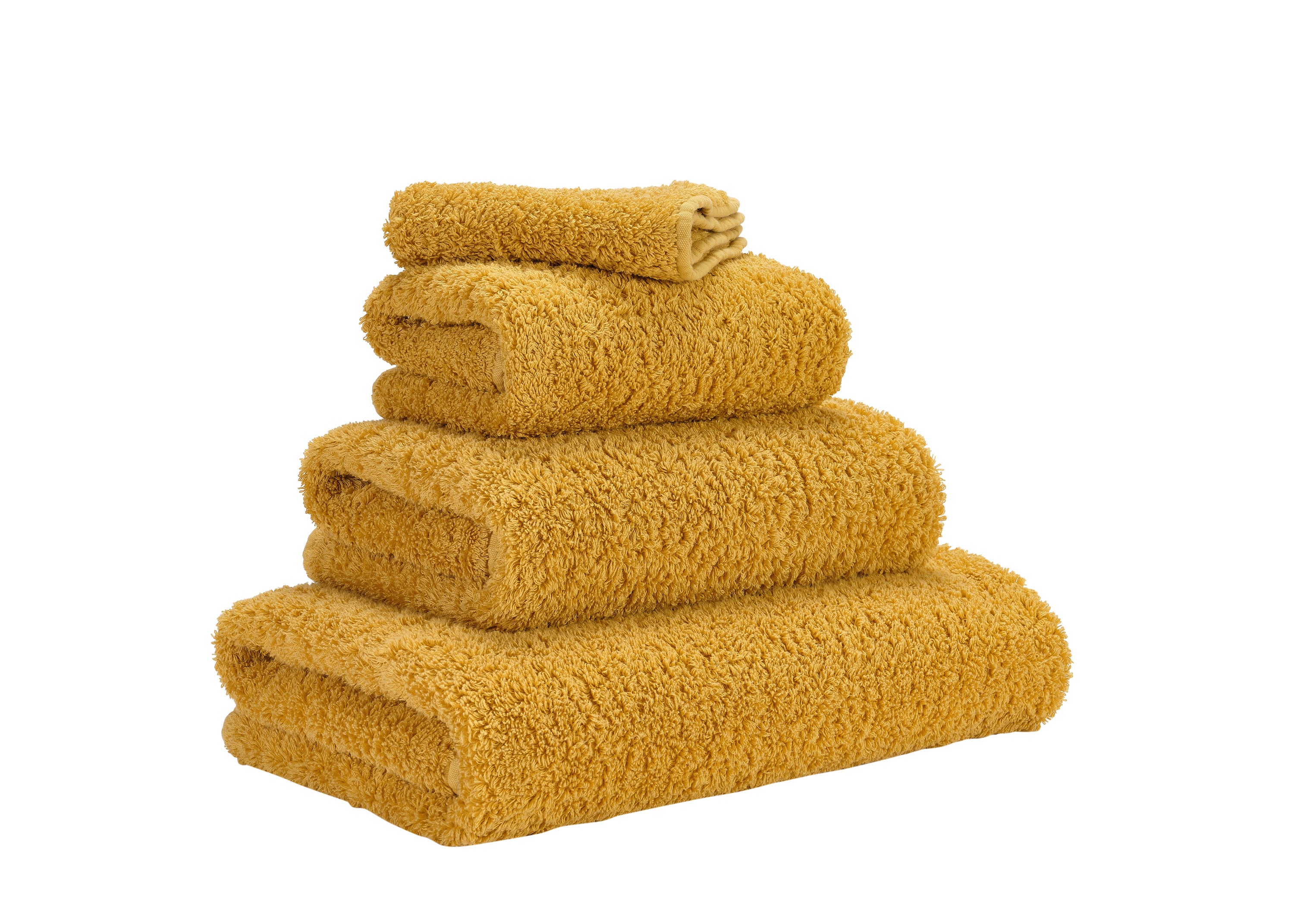 Premium-Handtuch-Set aus feinster Giza 70 Baumwolle in Gold – luxuriöses Badtextil von Tiamont, passend zu edlen Badmöbeln und stilvollen Interieurs.