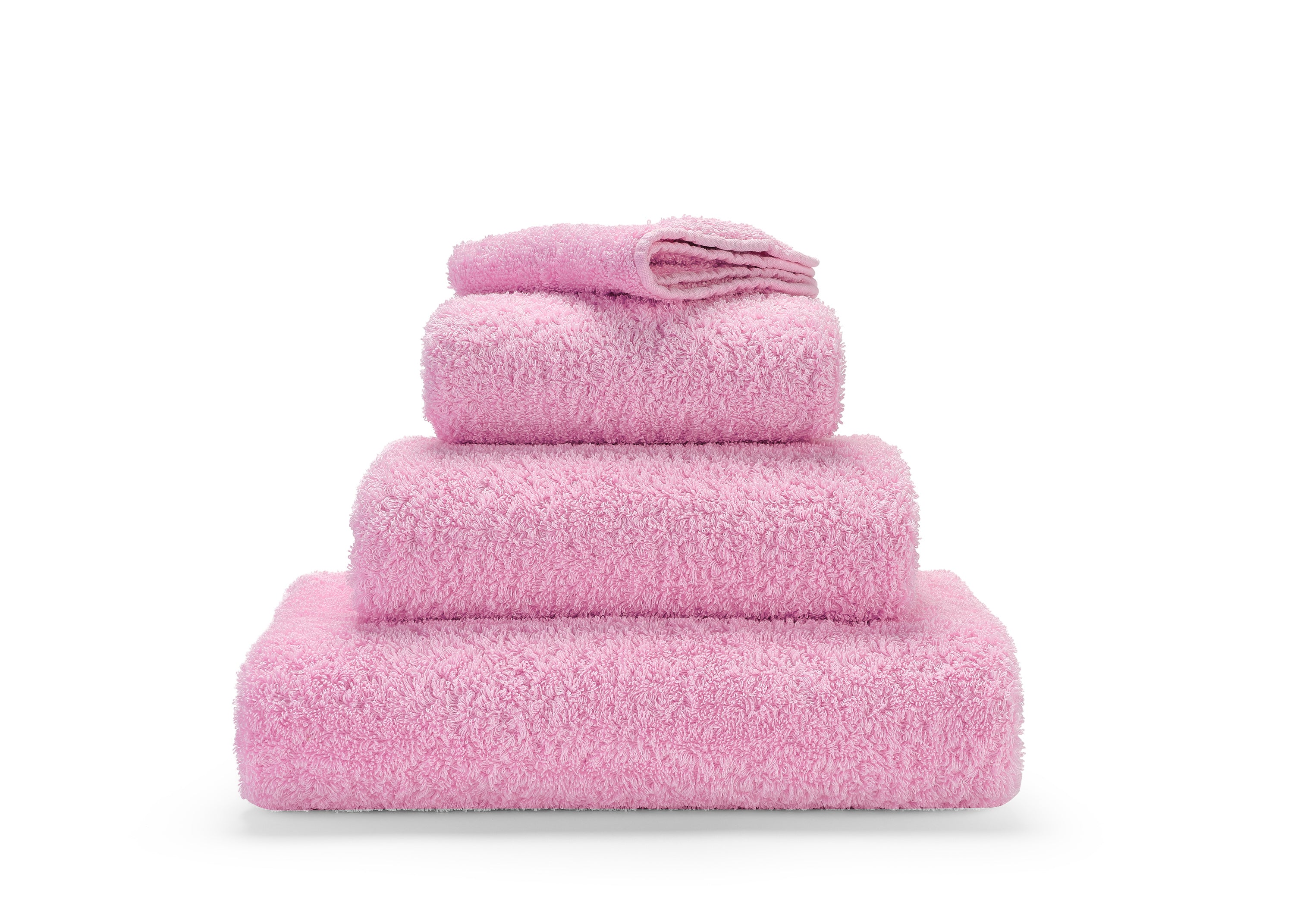 Premium-Handtuch-Set aus feinster Giza 70 Baumwolle in Rosa – luxuriöses Frottier im Tiamont Shop, passend zu edlen Badmöbeln und stilvollen Interieurs. Handgefertigt in Portugal. 